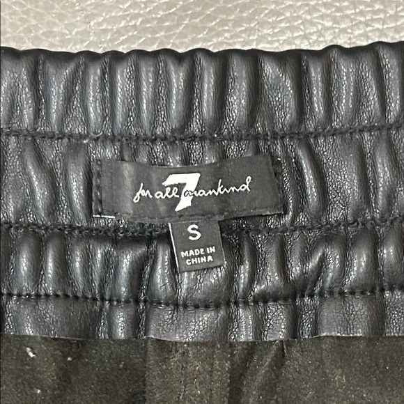 7 for all Mankind women’s Black Pleather Pants, Size S. EUC - Picture 4 of 8